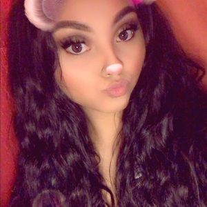 Meet your Posher, Celine